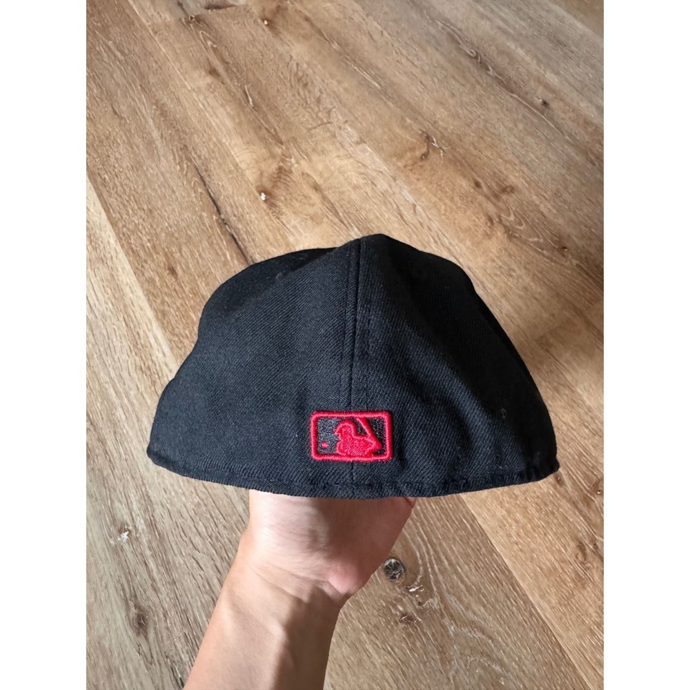 New Era 59FIFTY LA Dodgers Hat Black Red Fitted MLB Los Angeles Cap Size 7 1/8 - Picture 3 of 3
